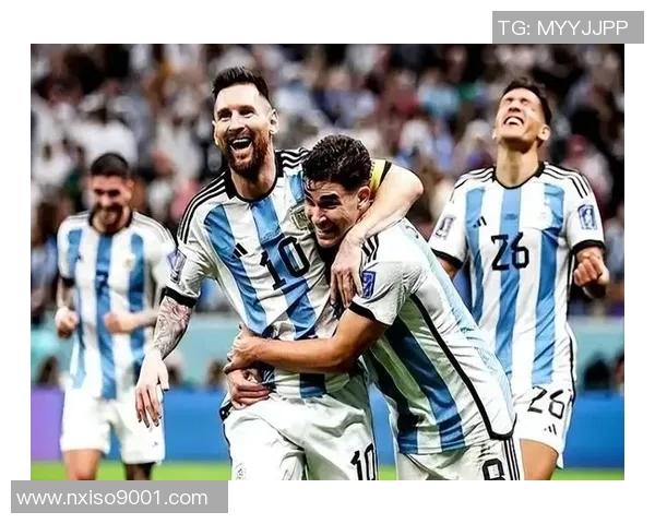 足球巨星精彩瞬间集锦 完美演绎赛场风采与惊艳进球 足球巨星精彩瞬间集锦 完美演绎赛场风采与惊艳进球