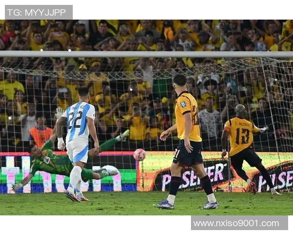 最新足球球星精彩集锦:全球顶级球员技术突破与赛场瞬间回顾